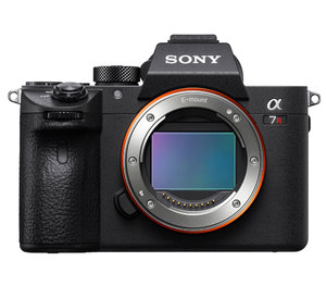 Цифровой фотоаппарат Sony Alpha A7R Mark III Body (ILCE-7RM3B)