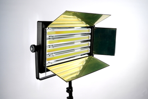 Светодиодный осветитель FST DG-004 LED 4 лампы